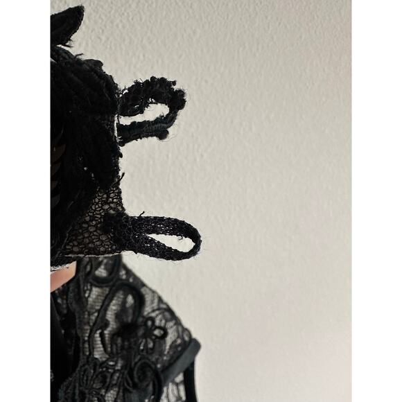 Vintage 80s Scott McClintock Black Velvet Lace Halter Holiday Dress | Size 10 - Picture 9 of 10